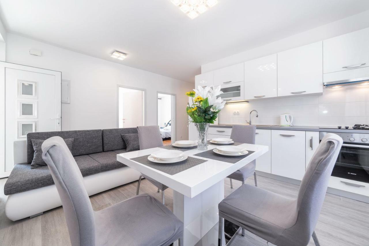 Neda House Apartment Vodice Bagian luar foto