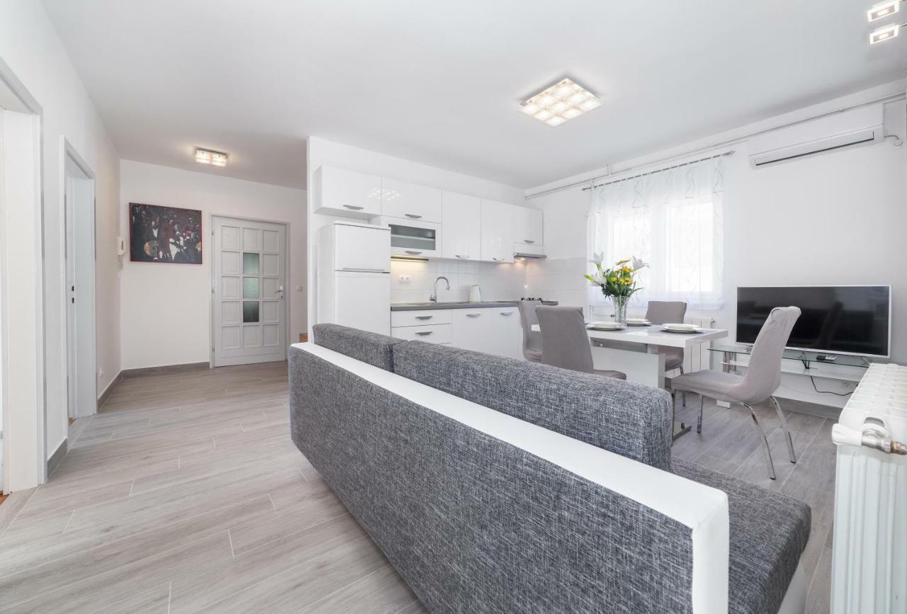 Neda House Apartment Vodice Bagian luar foto